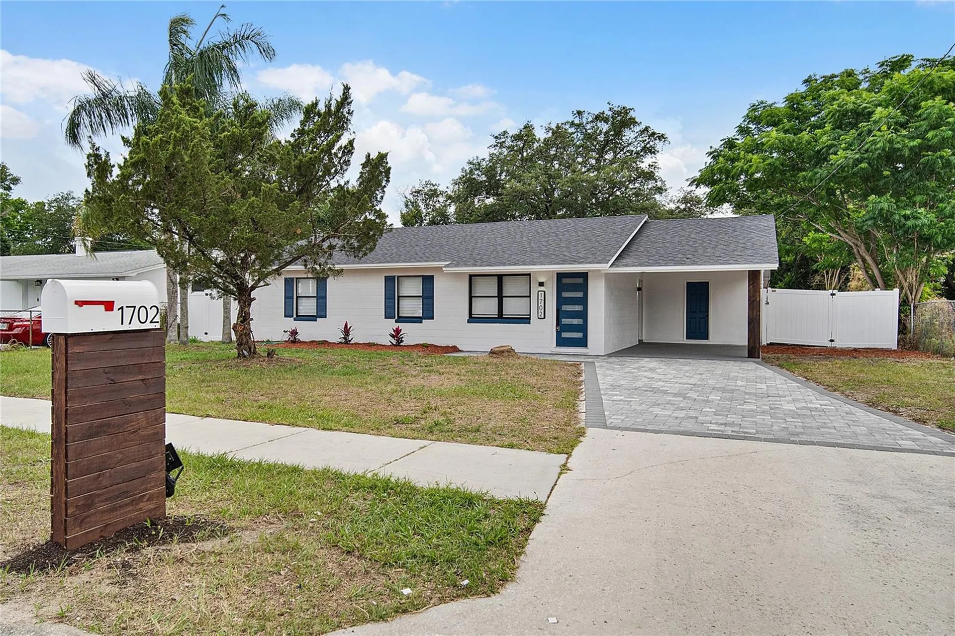 1702 Curry Avenue Orlando FL 32812