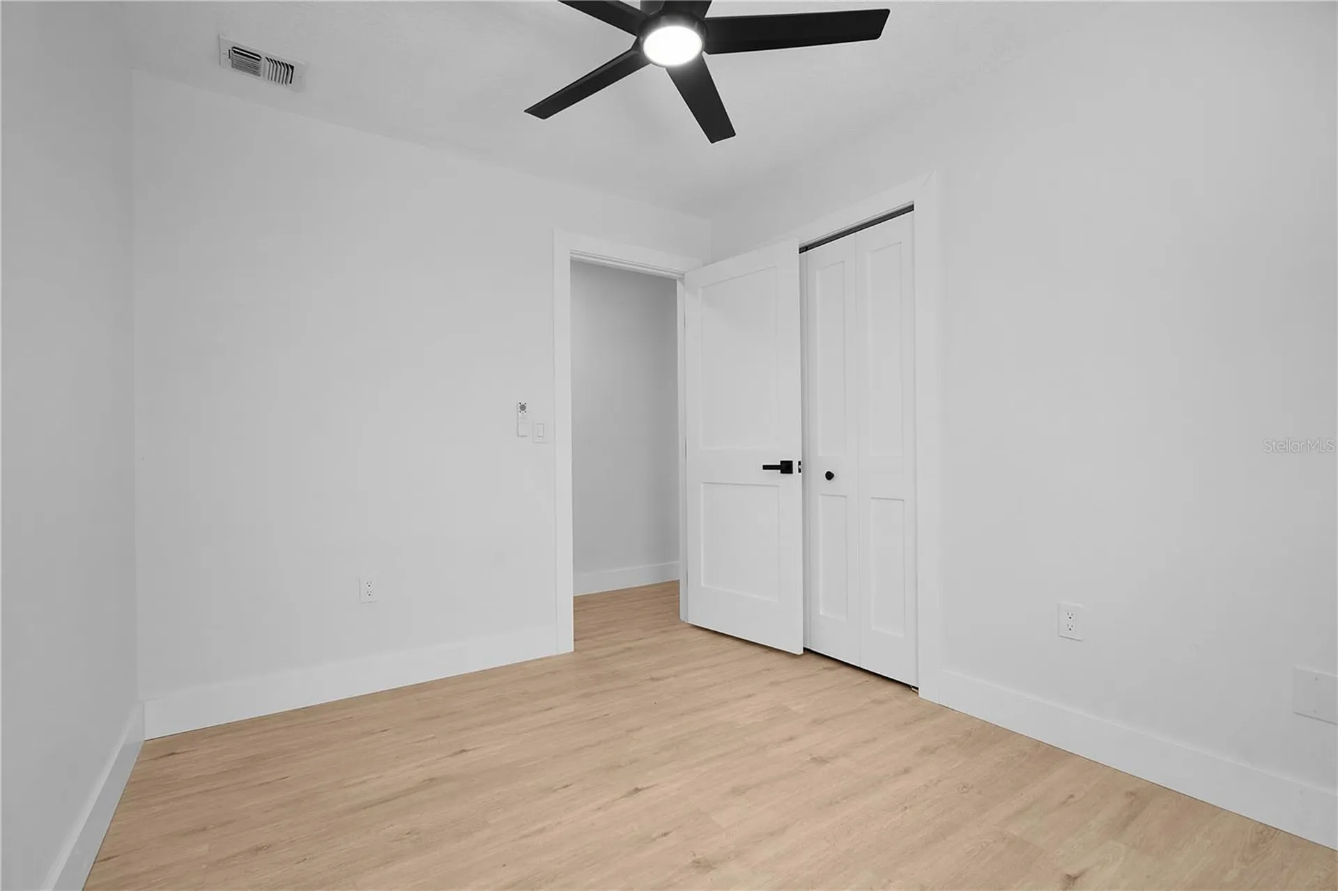 1702 Curry Avenue Orlando FL 32812