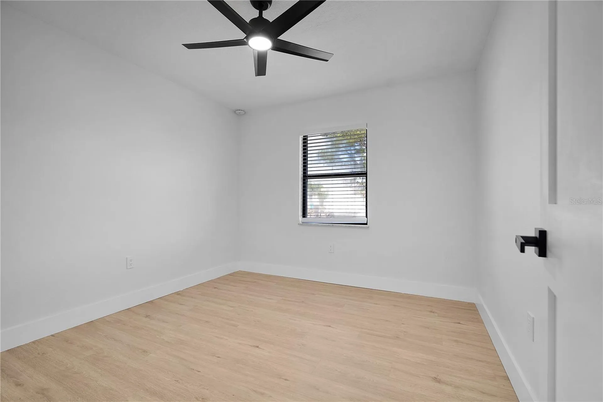 1702 Curry Avenue Orlando FL 32812