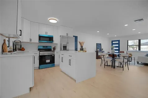 1702 Curry Avenue Orlando FL 32812