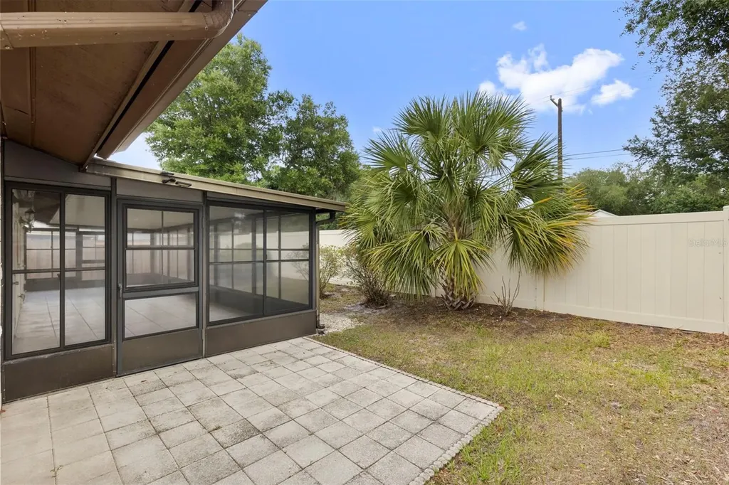 1836 Craven Drive Seffner FL 33584