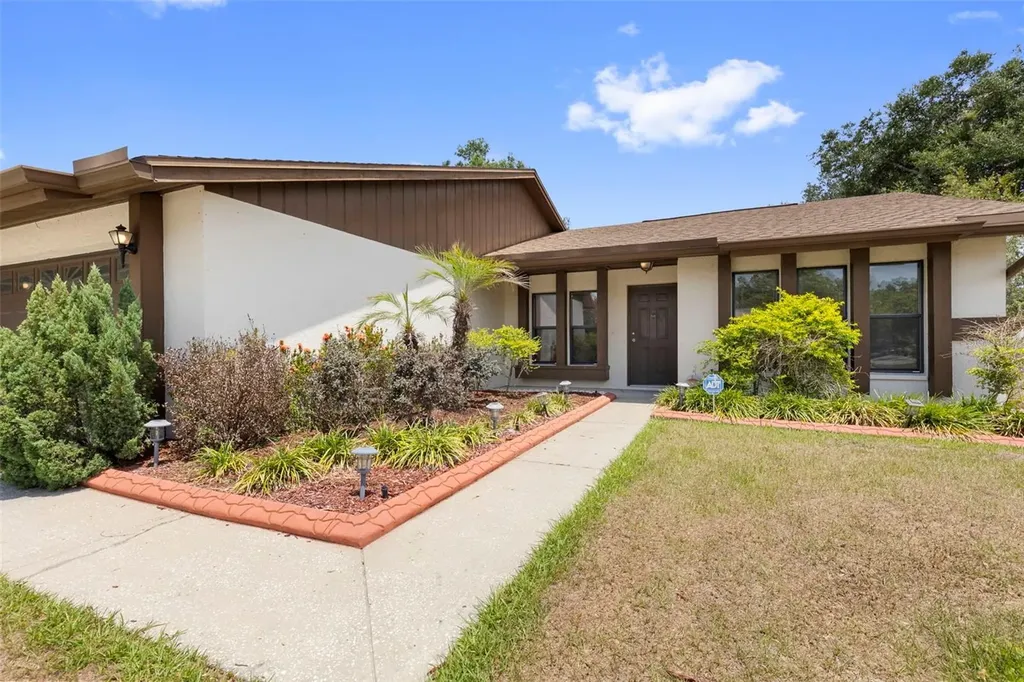 1836 Craven Drive Seffner FL 33584