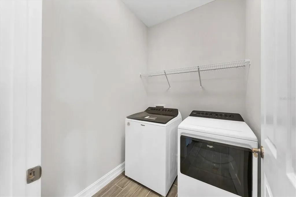111 Ibiza Loop Venice FL 34292