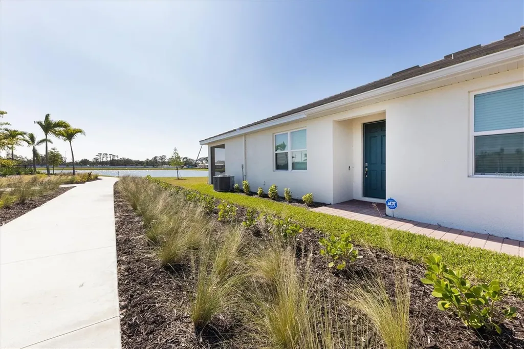 111 Ibiza Loop Venice FL 34292