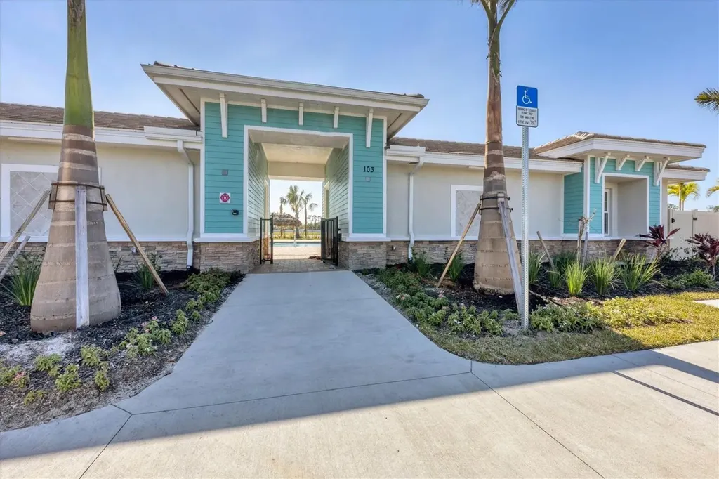 111 Ibiza Loop Venice FL 34292