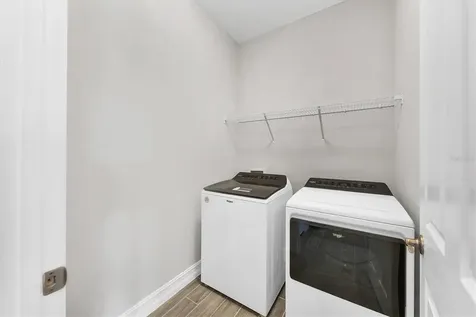 111 Ibiza Loop Venice FL 34292