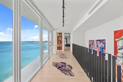3307 Ave Isla Verde Carolina PR 00979