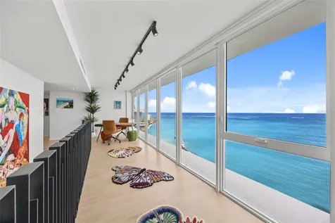 3307 Ave Isla Verde Carolina PR 00979