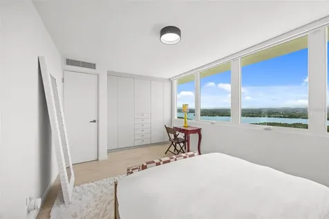 3307 Ave Isla Verde Carolina PR 00979