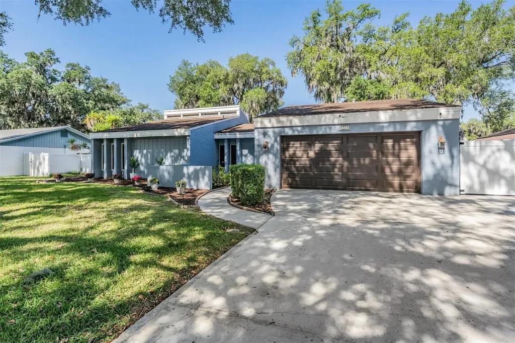 6323 Oak Square E Lakeland FL 33813