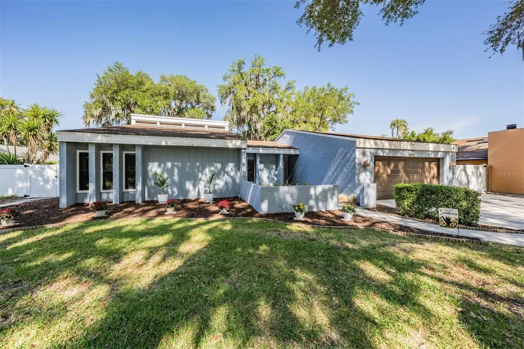 6323 Oak Square E Lakeland FL 33813