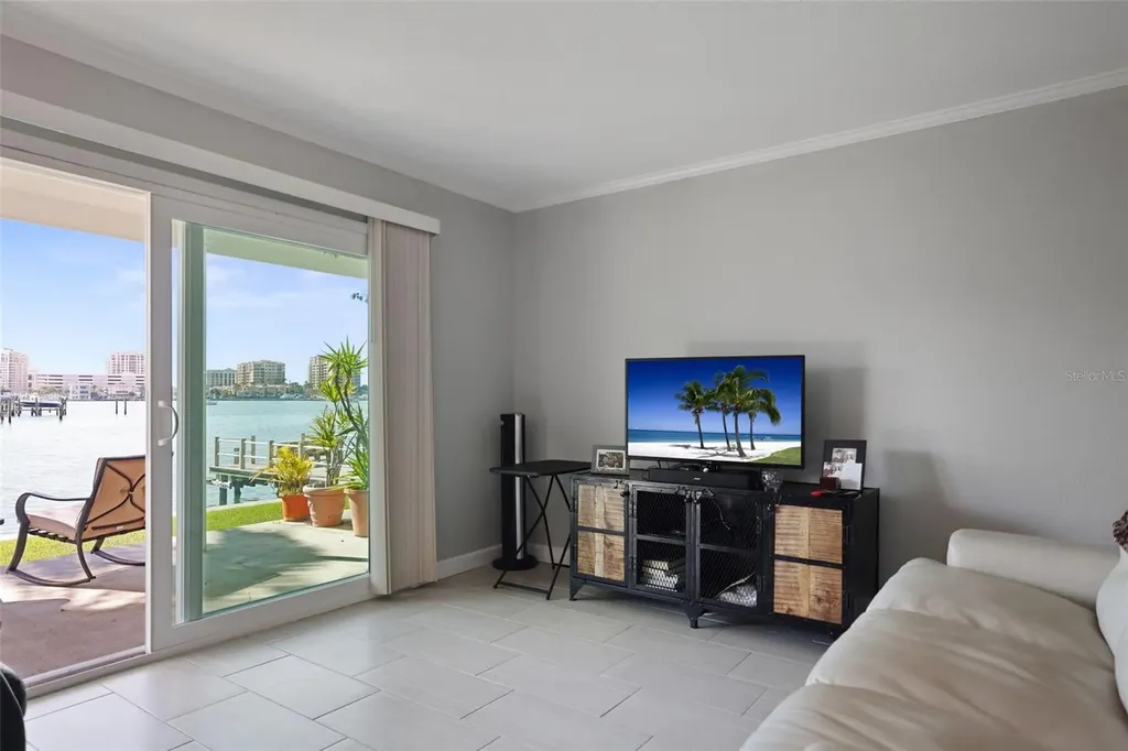 400 Larboard Way Clearwater Beach FL 33767