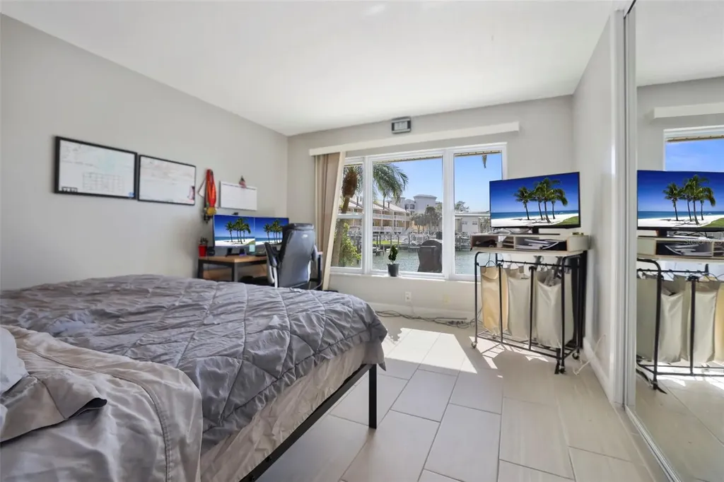 400 Larboard Way Clearwater Beach FL 33767