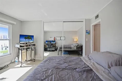400 Larboard Way Clearwater Beach FL 33767