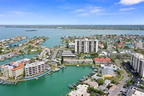 400 Larboard Way Clearwater Beach FL 33767