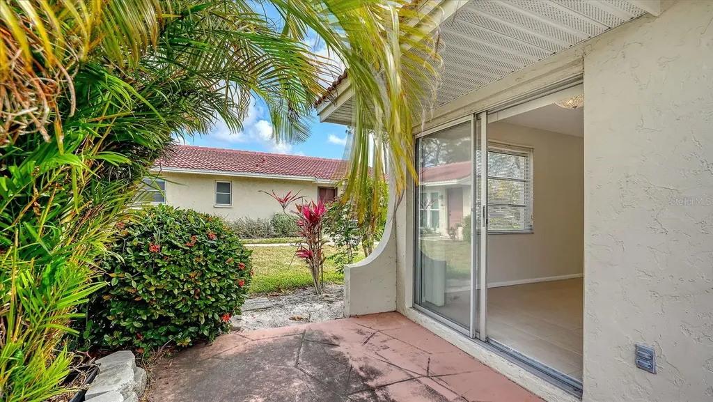 2121 Pueblo Circle Sarasota FL 34231