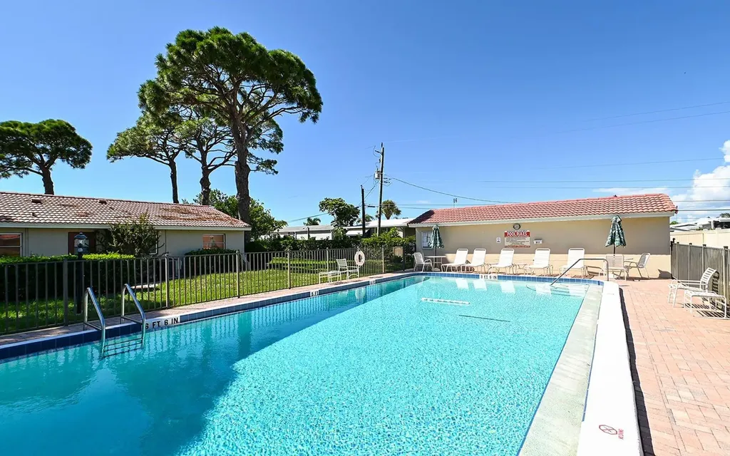 2121 Pueblo Circle Sarasota FL 34231