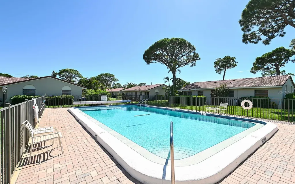 2121 Pueblo Circle Sarasota FL 34231