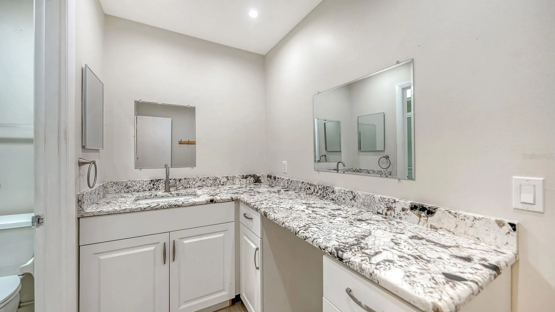 2121 Pueblo Circle Sarasota FL 34231