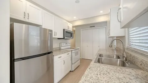 2121 Pueblo Circle Sarasota FL 34231