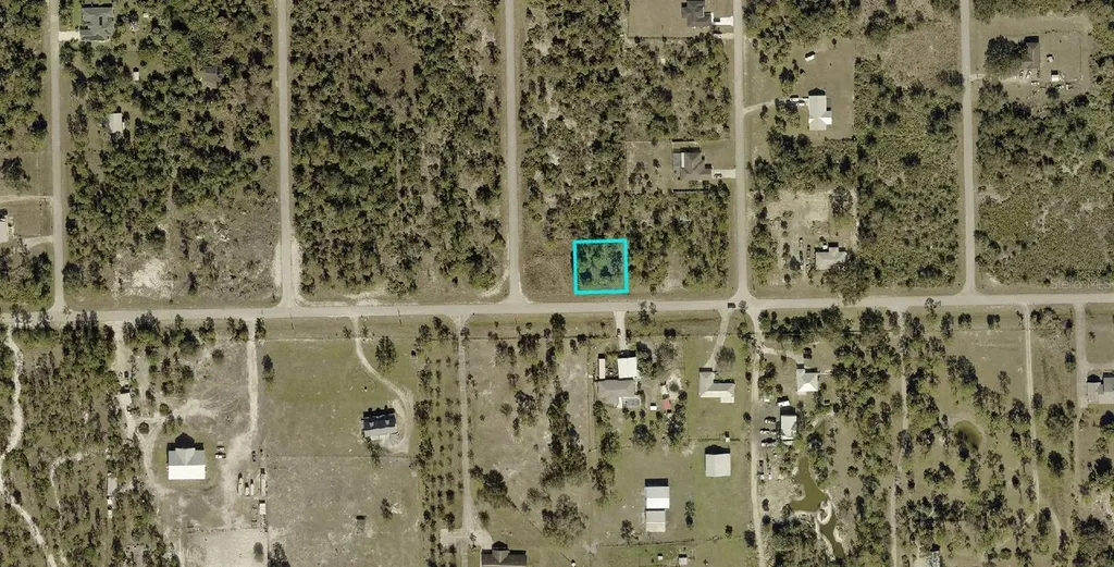 4103 E 23rd Street Alva FL 33920
