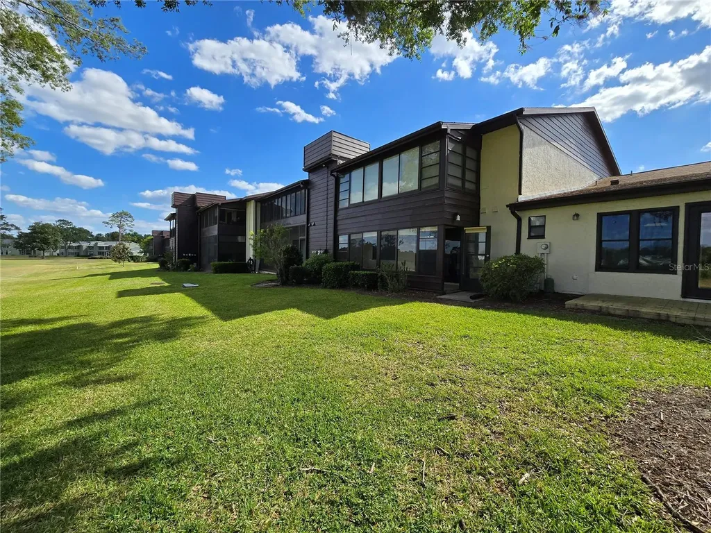 520 Fairways Circle Ocala FL 34472