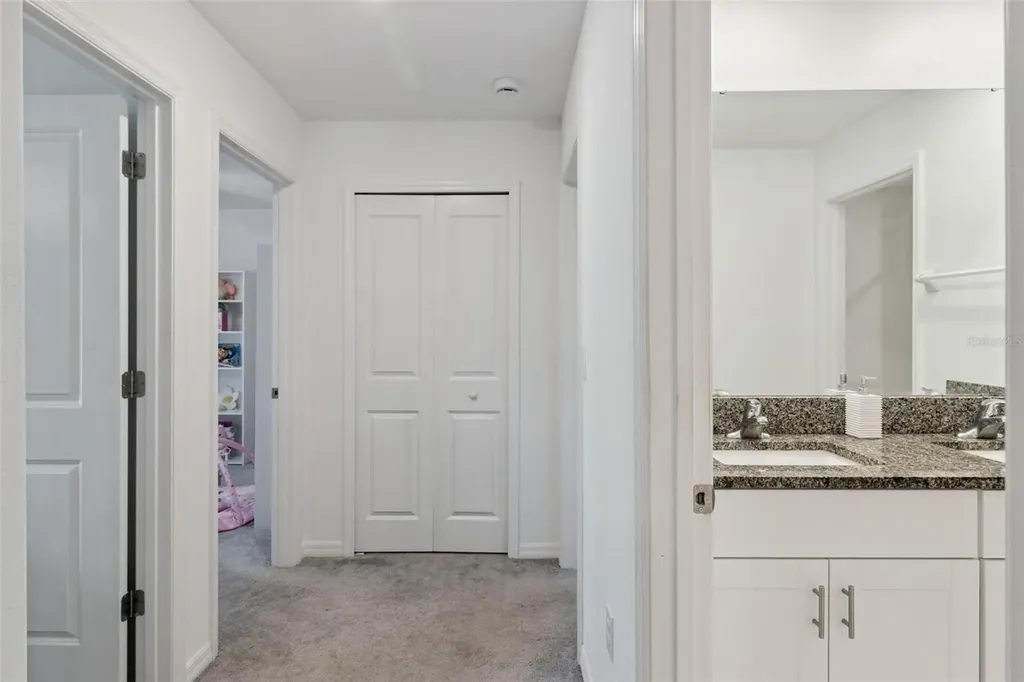 2087 Old Pasture Lane Lakeland FL 33801
