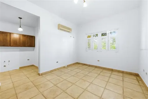 7 Vanda Guaynabo PR 00966