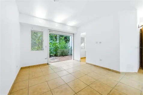 7 Vanda Guaynabo PR 00966