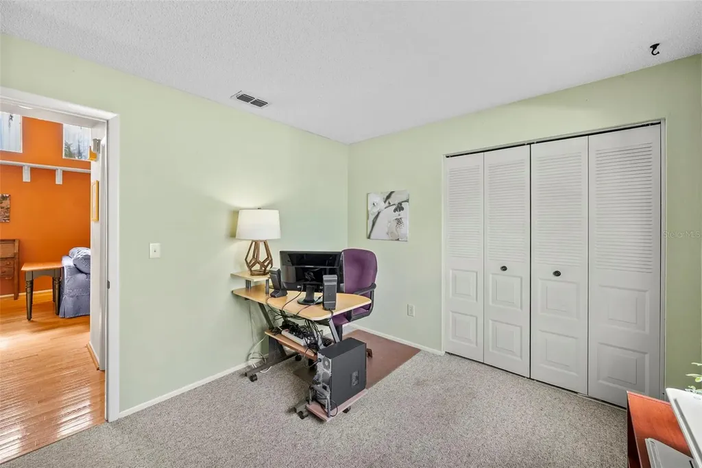 8601 Twin Farms Place Tampa FL 33635
