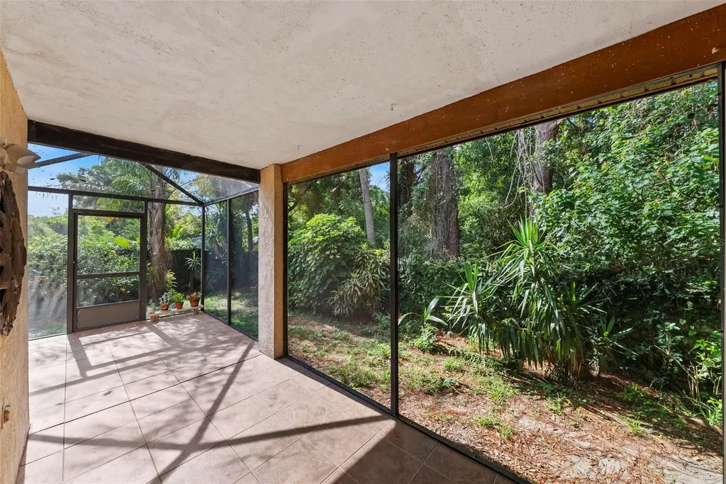 8601 Twin Farms Place Tampa FL 33635