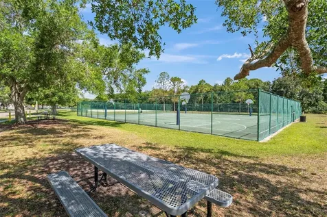 8601 Twin Farms Place Tampa FL 33635