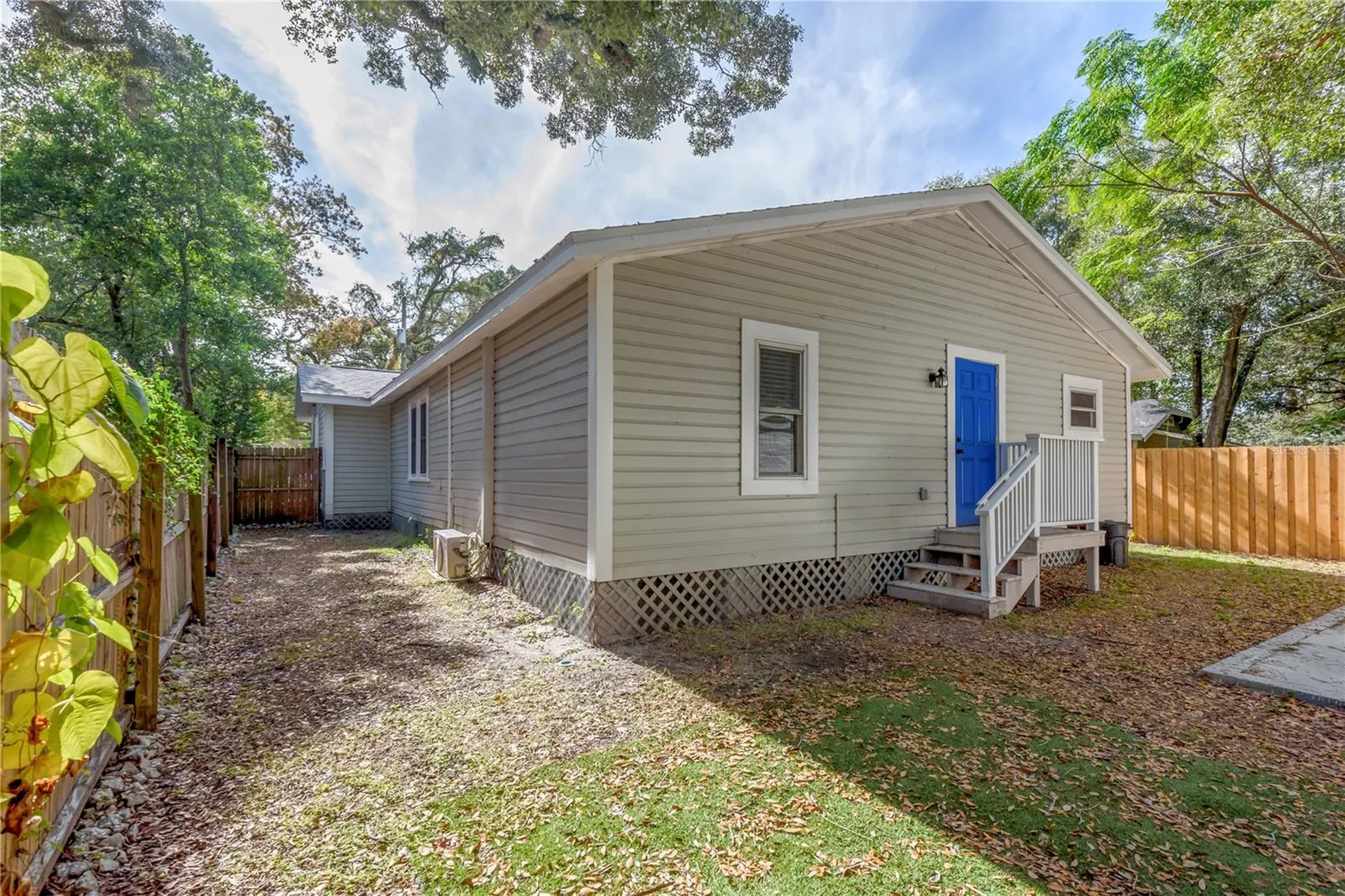 806 E Hamilton Avenue Tampa FL 33604