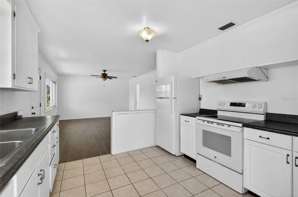 106 W North Branch Road Ruskin FL 33570