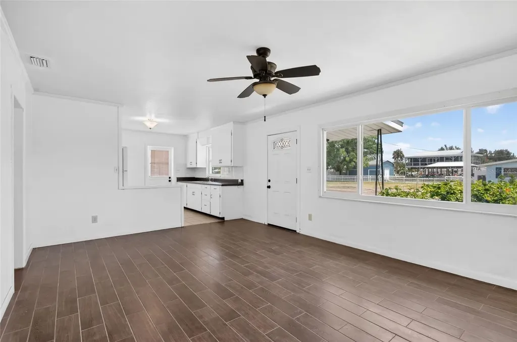 106 W North Branch Road Ruskin FL 33570