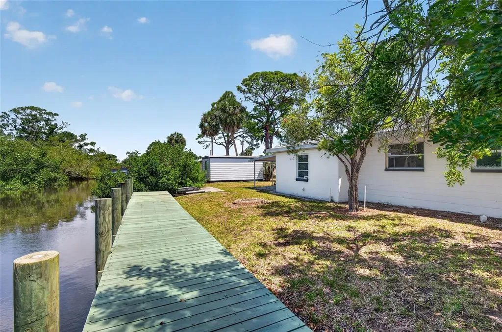 106 W North Branch Road Ruskin FL 33570