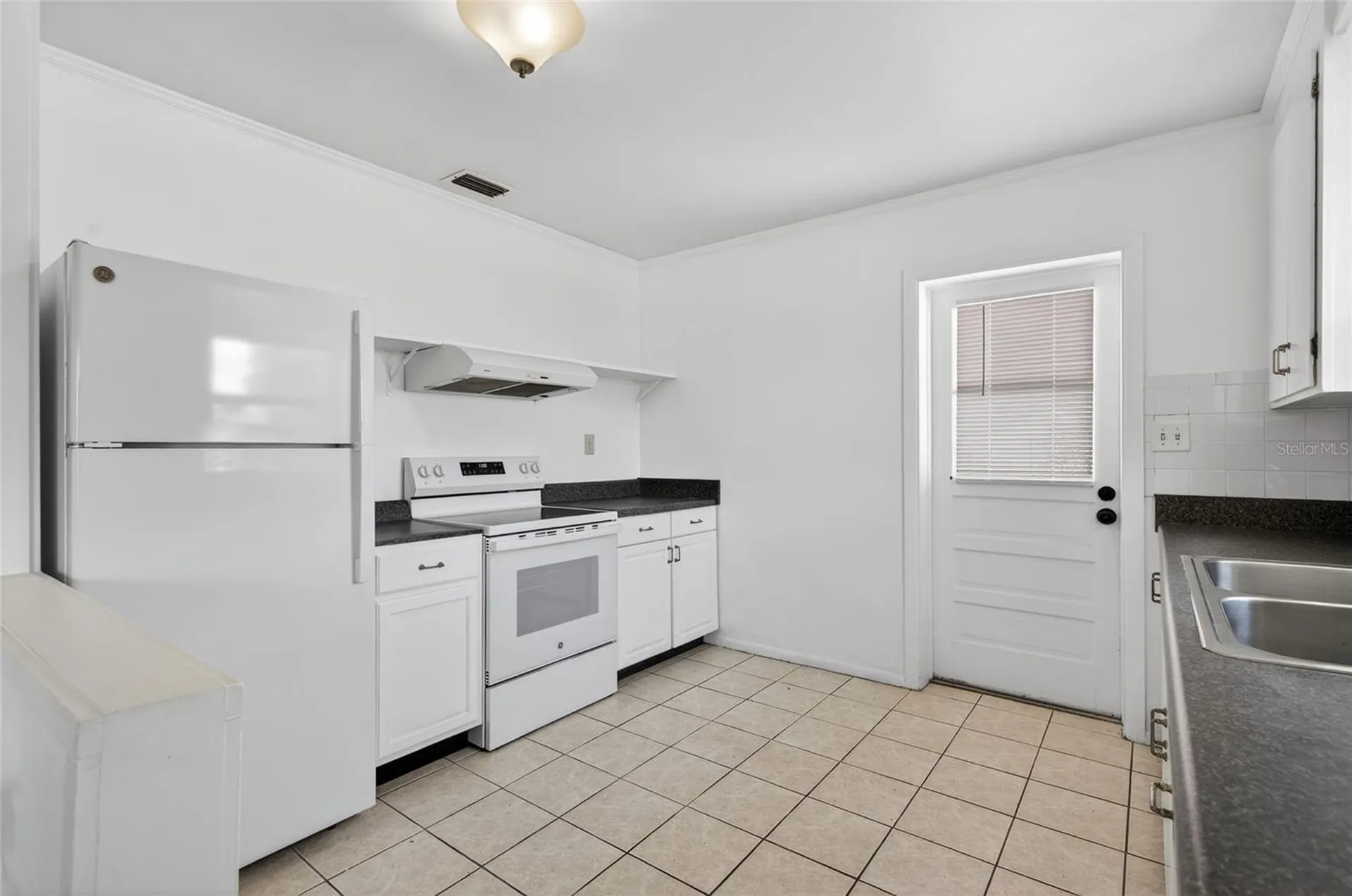 106 W North Branch Road Ruskin FL 33570