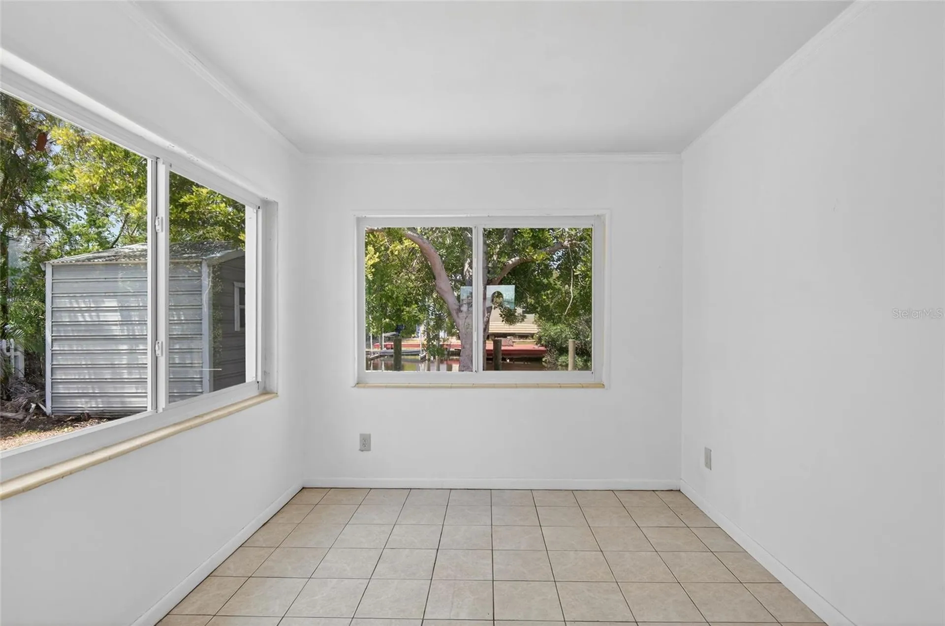 106 W North Branch Road Ruskin FL 33570