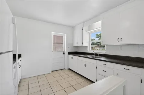 106 W North Branch Road Ruskin FL 33570