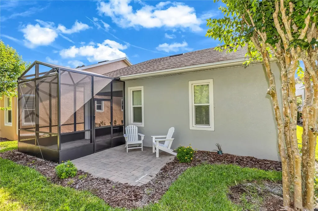 1682 Victoria Gardens Drive Deland FL 32724