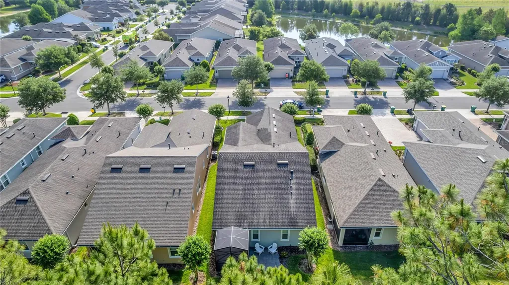 1682 Victoria Gardens Drive Deland FL 32724