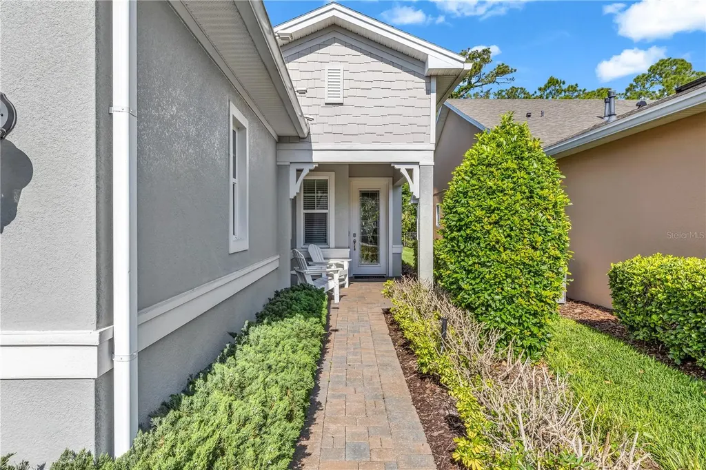 1682 Victoria Gardens Drive Deland FL 32724