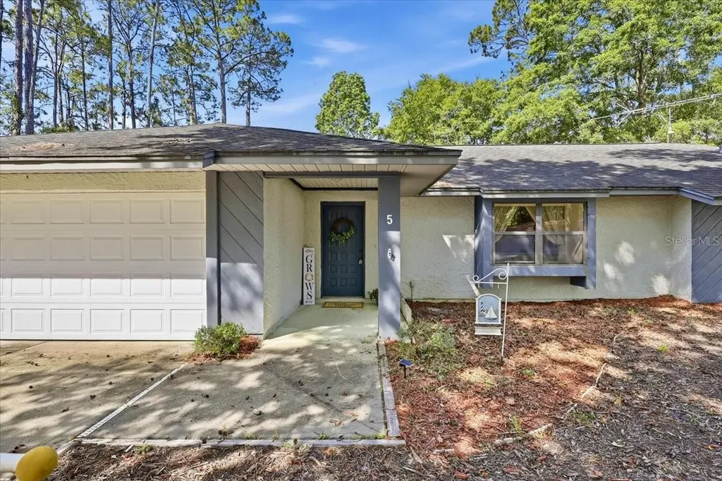 5 Largo Place Palm Coast FL 32137