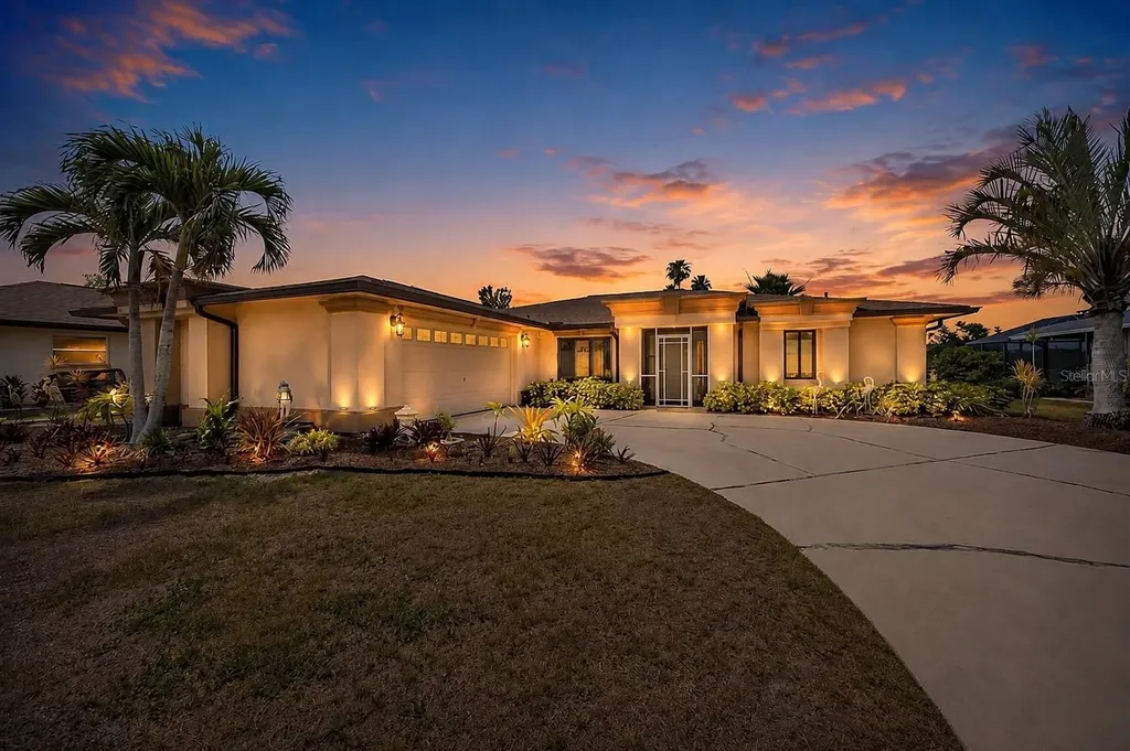 816 S Gondola Drive Venice FL 34293