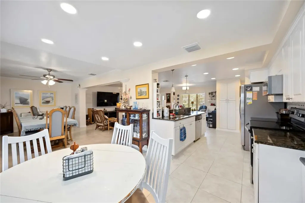 816 S Gondola Drive Venice FL 34293