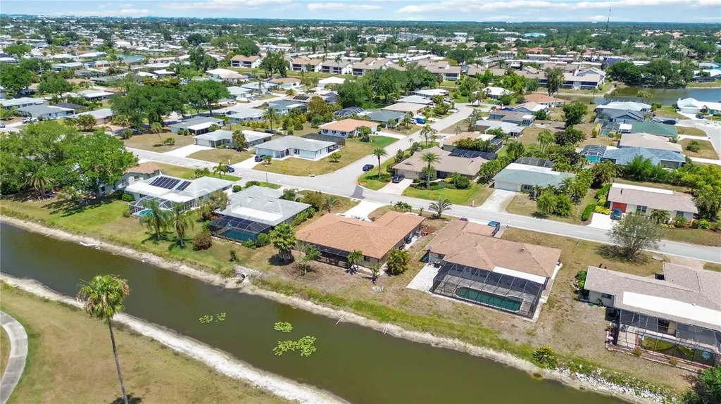 816 S Gondola Drive Venice FL 34293