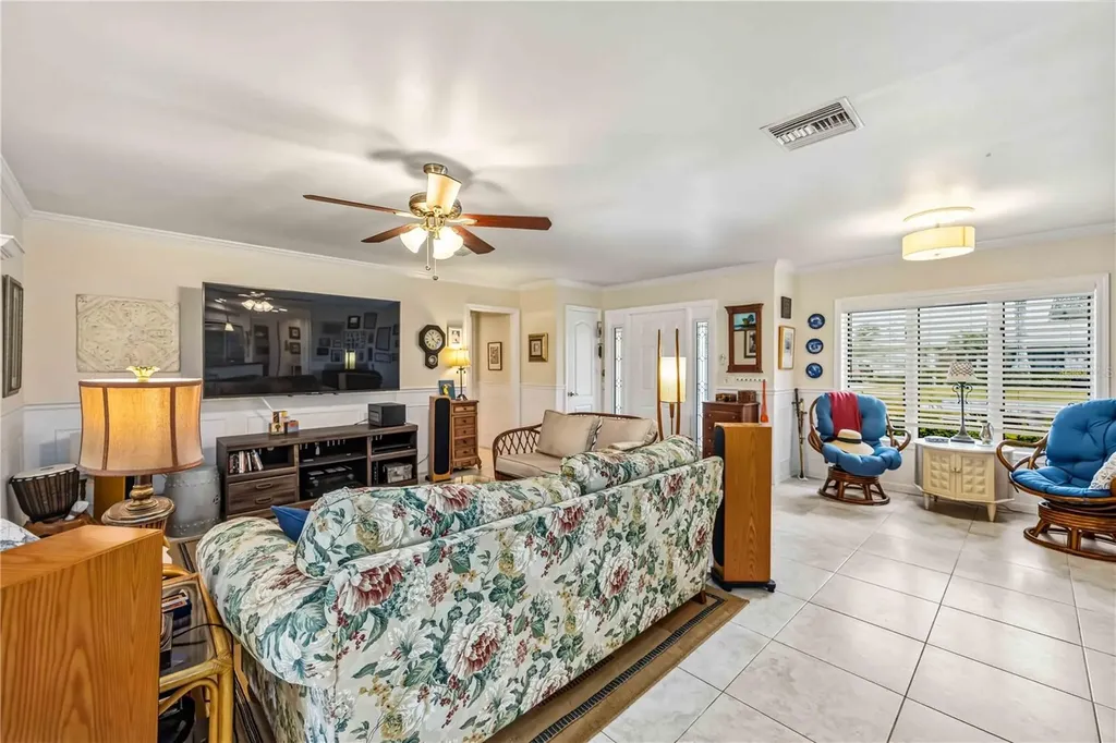 816 S Gondola Drive Venice FL 34293