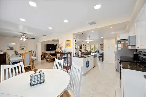 816 S Gondola Drive Venice FL 34293
