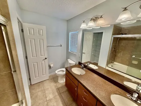9244 Cardinal Meadow Trail Orlando FL 32827
