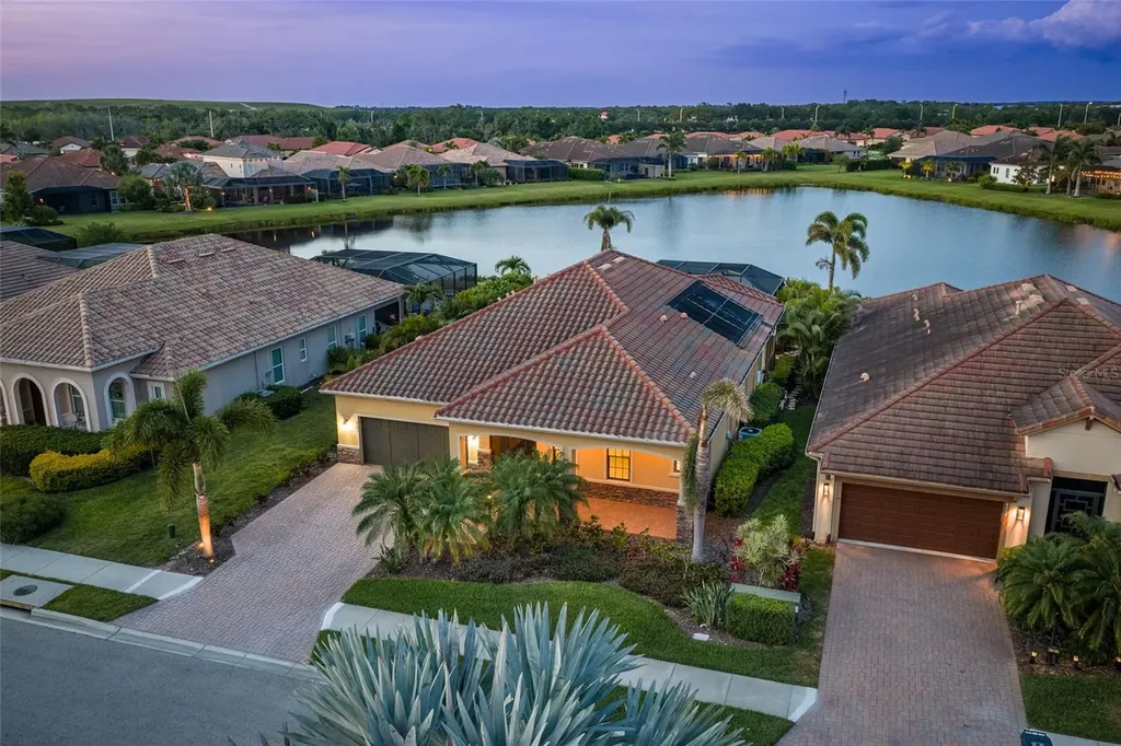 4703 Tobermory Way Bradenton FL 34211